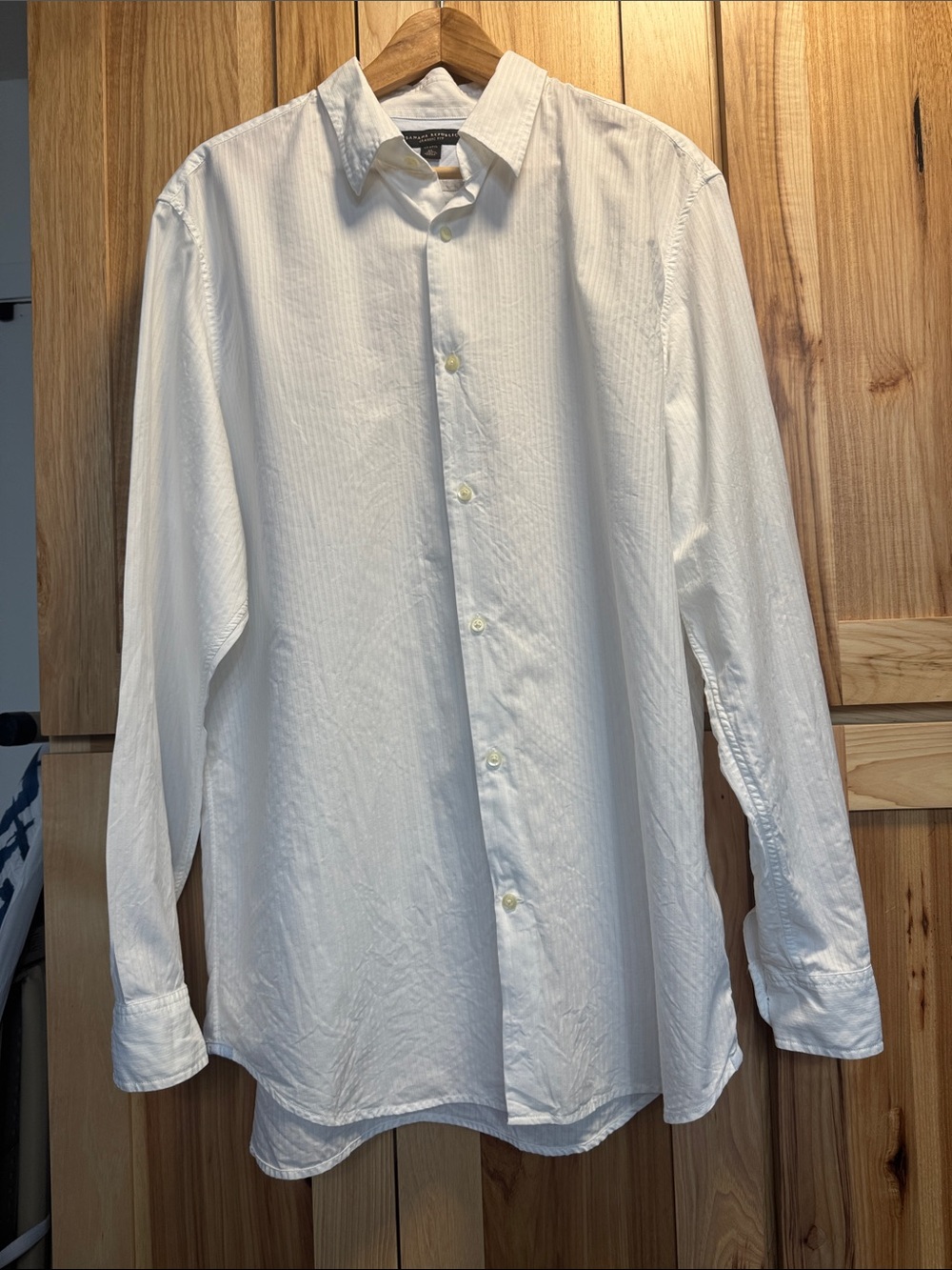 Men’s Banana Republic White Long-Sleeve Dress Shirt